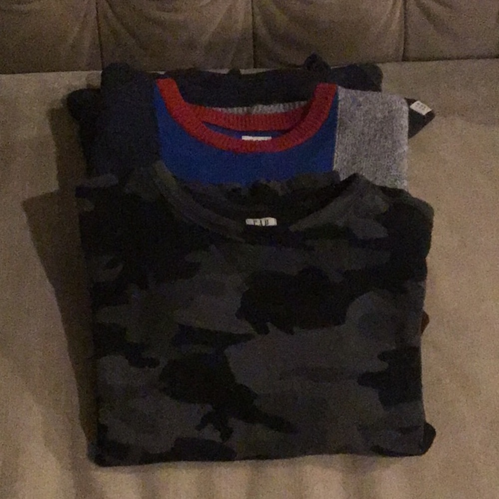 Tops - Picture 10 of 10